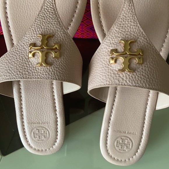 Brand new size 10 Tory Burch sandals - Picture 5 of 5